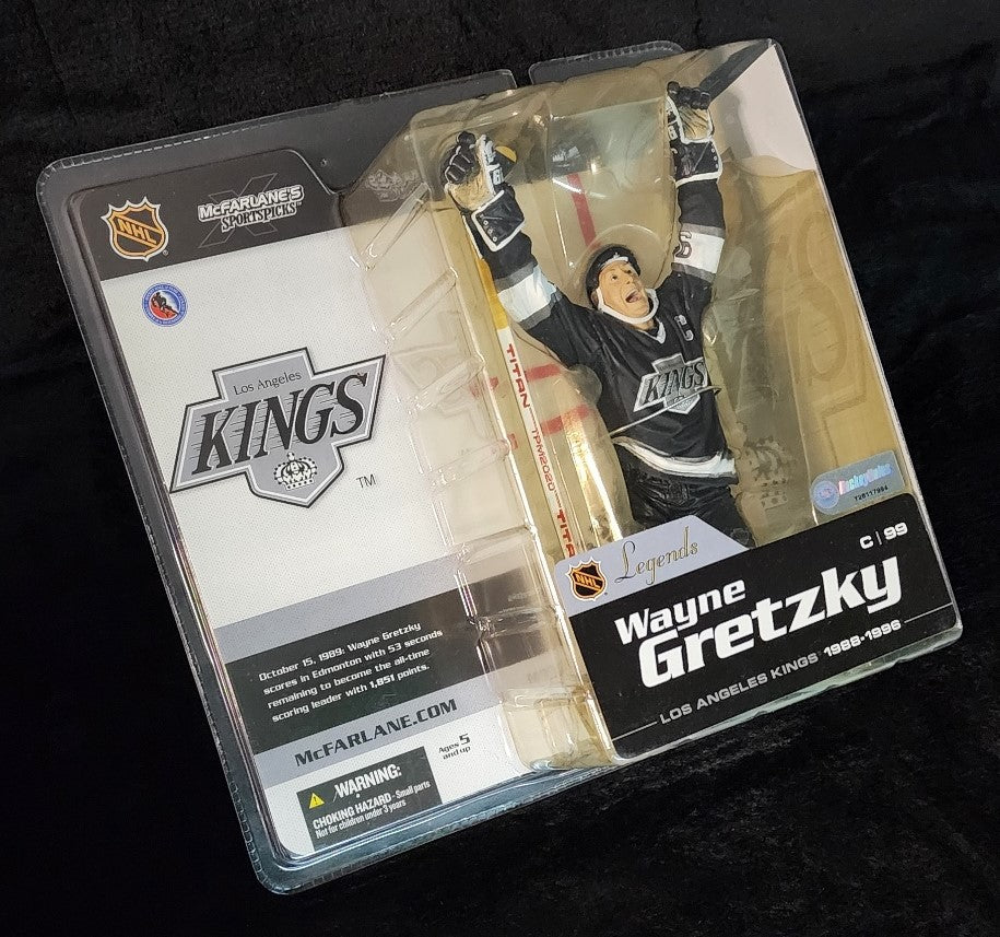 McFarlane Legends Series 2 Wayne Gretzky Los Angles Kings White Jersey